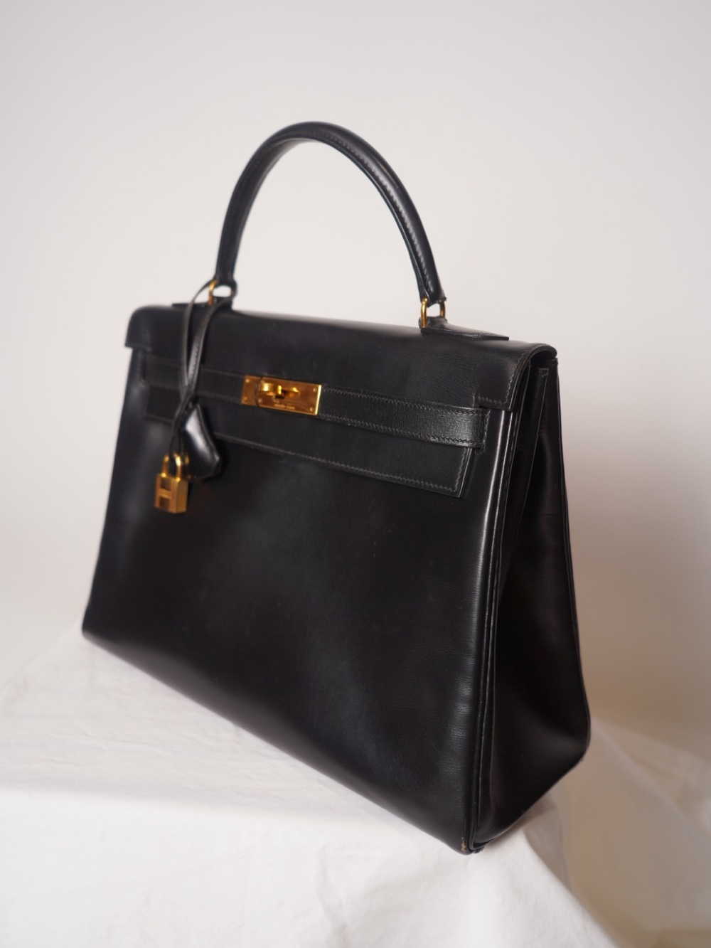 Hermès Vintage Kelly 32 Sellier Black Box GHW 1979 - Picture 2 of 12